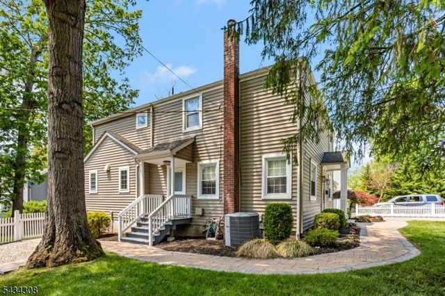 1 Sheridan Rd, Livingston Twp., NJ 07039
