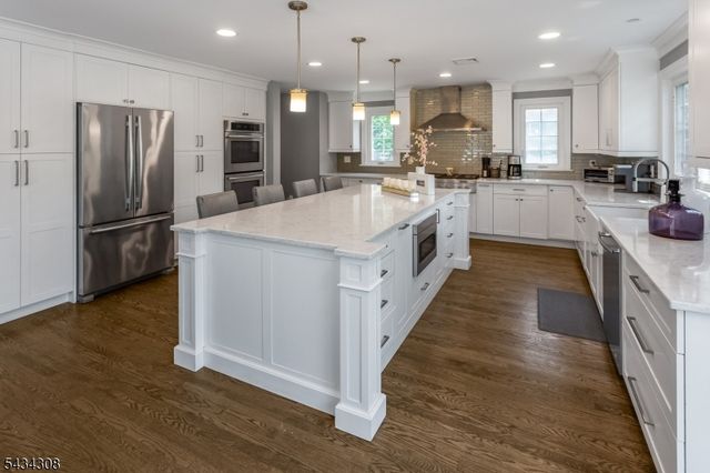 1 Sheridan Rd, Livingston Twp., NJ 07039