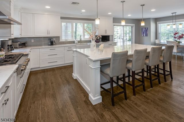 1 Sheridan Rd, Livingston Twp., NJ 07039