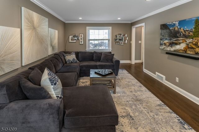 1 Sheridan Rd, Livingston Twp., NJ 07039