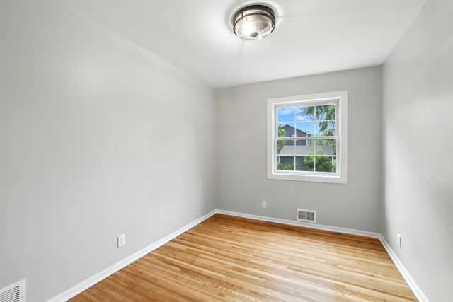 6465 Edgewood Avenue, Woodbury, MN 55125