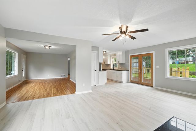 6465 Edgewood Avenue, Woodbury, MN 55125