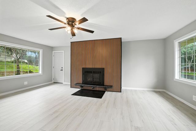 6465 Edgewood Avenue, Woodbury, MN 55125