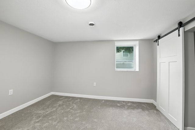 6465 Edgewood Avenue, Woodbury, MN 55125