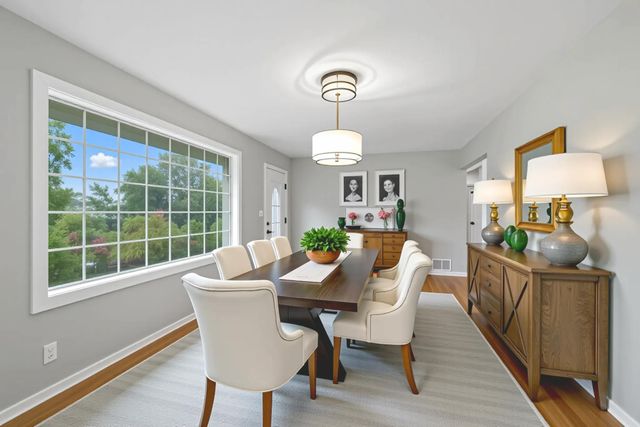 6465 Edgewood Avenue, Woodbury, MN 55125