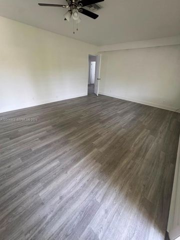 2396 NE 5th Avenue 2398, Boca Raton, FL 33431