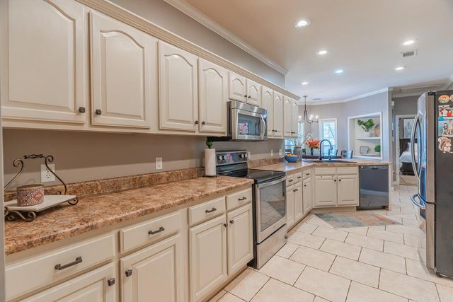 1209 Layman Drive, Jonesboro, AR 72404