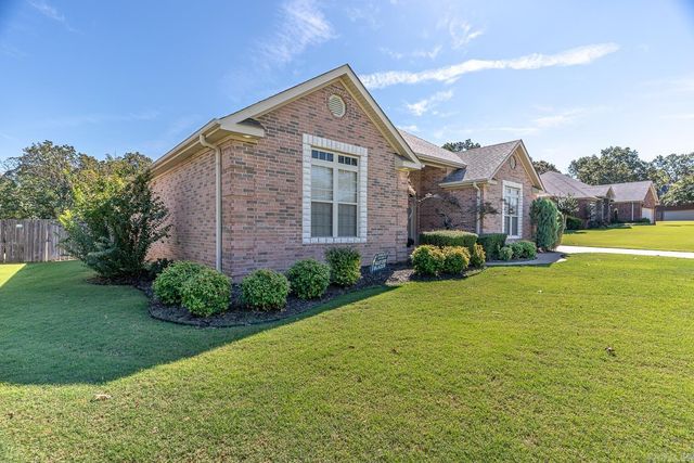 1209 Layman Drive, Jonesboro, AR 72404