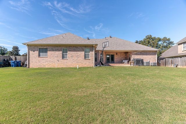 1209 Layman Drive, Jonesboro, AR 72404
