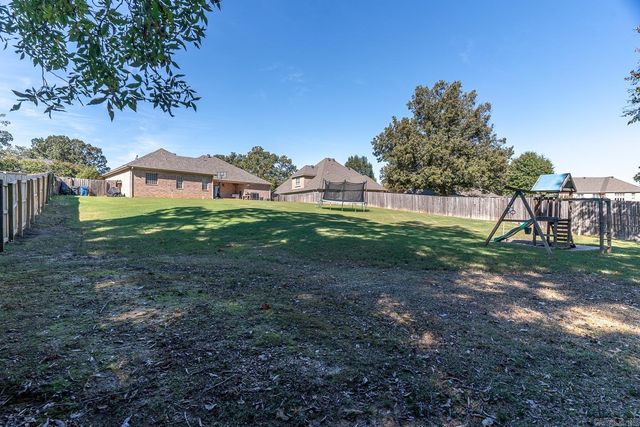 1209 Layman Drive, Jonesboro, AR 72404