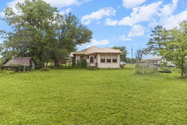 419 W Main Street, Pecan Gap, TX 75469