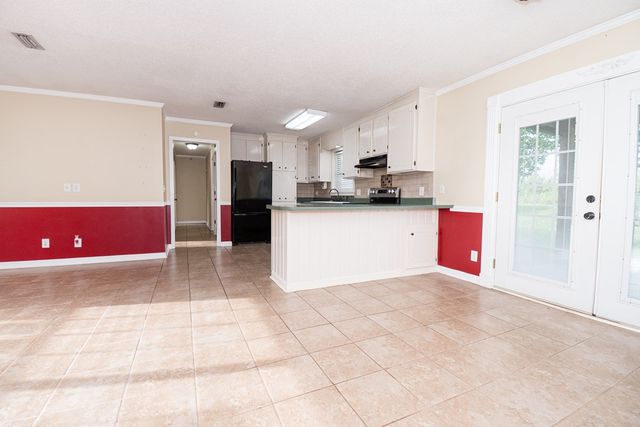 10145 Cottonwood Road, Cottonwood, AL 36320