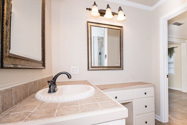 10145 Cottonwood Road, Cottonwood, AL 36320
