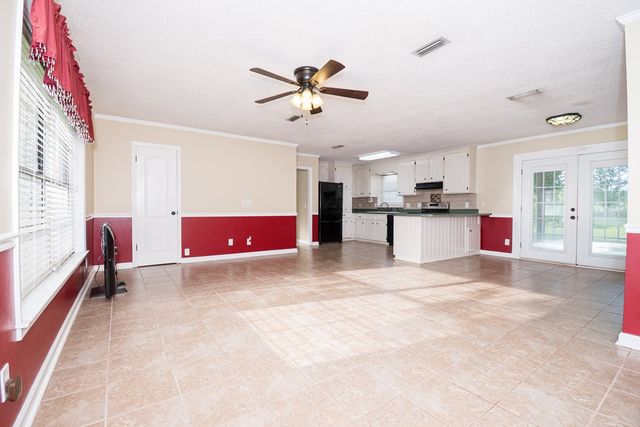 10145 Cottonwood Road, Cottonwood, AL 36320