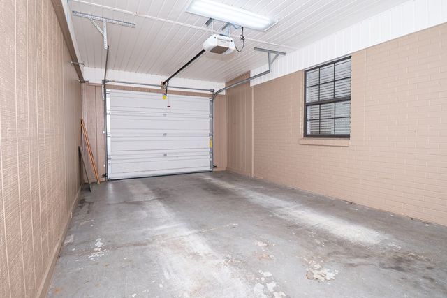 10145 Cottonwood Road, Cottonwood, AL 36320