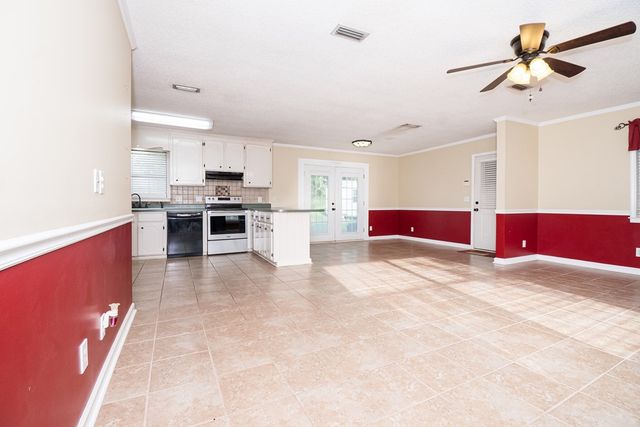 10145 Cottonwood Road, Cottonwood, AL 36320