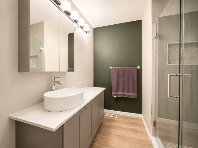 1891 Fox Run Drive C, Elk Grove Village, IL 60007