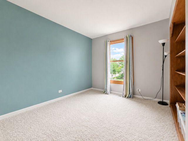1891 Fox Run Drive C, Elk Grove Village, IL 60007