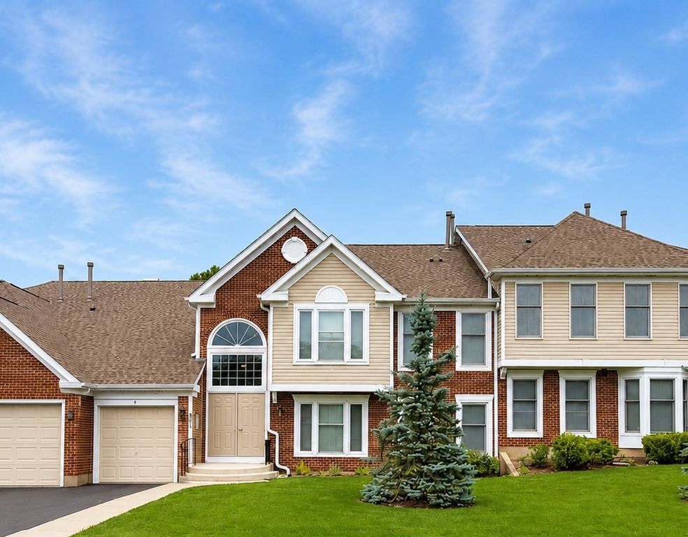 1891 Fox Run Drive C, Elk Grove Village, IL 60007