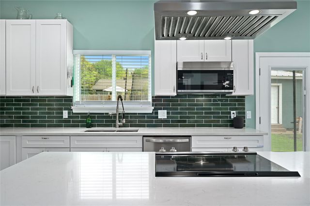 7317 Shadywood DR, Austin, TX 78745