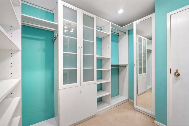 51 Pettee St 49, Newton, MA 02464