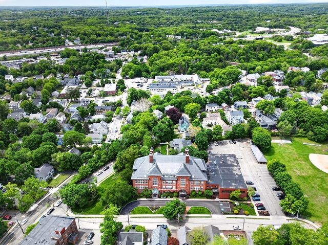 51 Pettee St 49, Newton, MA 02464