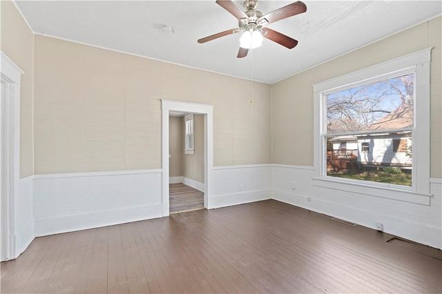 635 N Cedar Street, Nevada, MO 64772