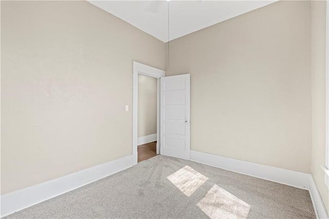 635 N Cedar Street, Nevada, MO 64772