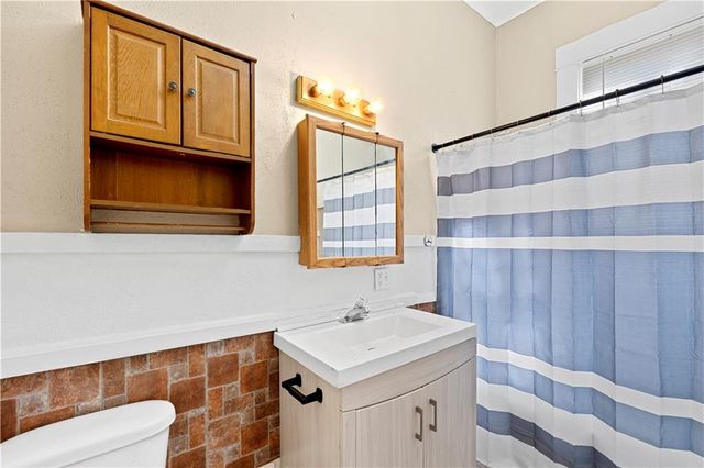 635 N Cedar Street, Nevada, MO 64772