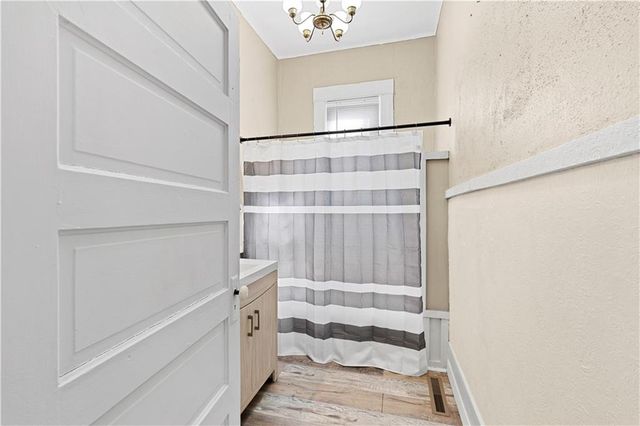 635 N Cedar Street, Nevada, MO 64772