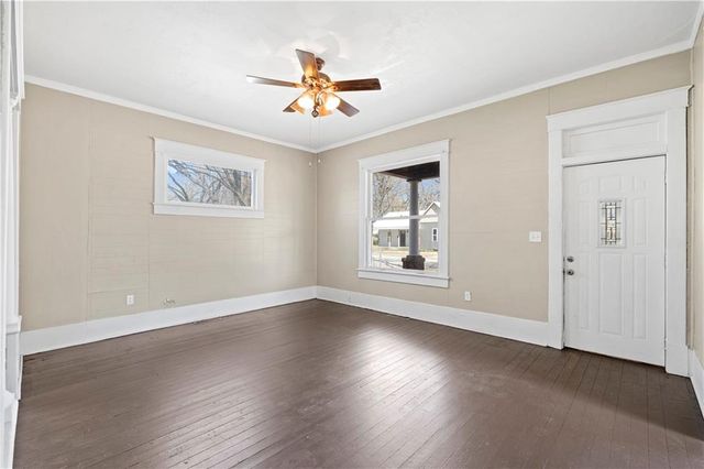 635 N Cedar Street, Nevada, MO 64772