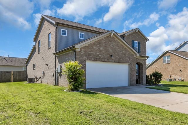 729 Amberton Dr, Smyrna, TN 37167
