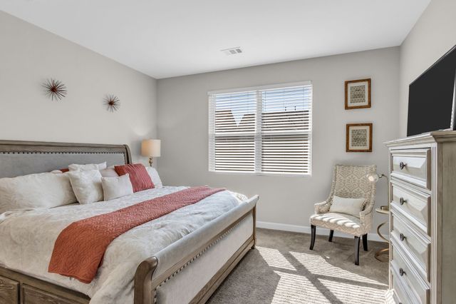 729 Amberton Dr, Smyrna, TN 37167
