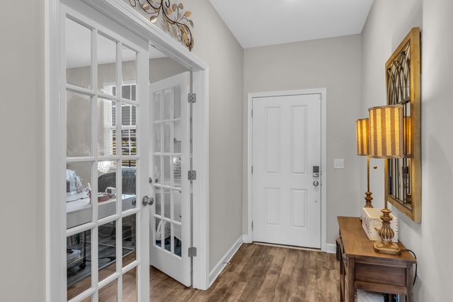 729 Amberton Dr, Smyrna, TN 37167