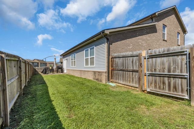 729 Amberton Dr, Smyrna, TN 37167