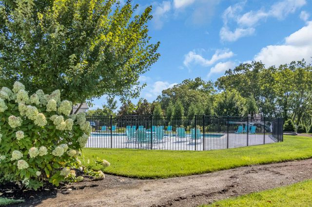 729 Amberton Dr, Smyrna, TN 37167