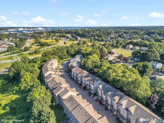 19 Hawthorne Drive 156, New London, CT 06320