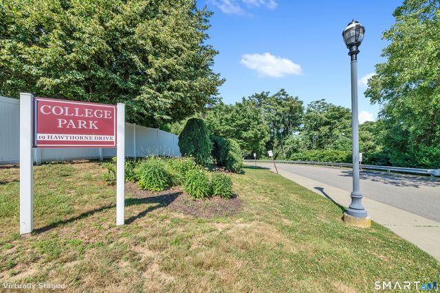 19 Hawthorne Drive 156, New London, CT 06320