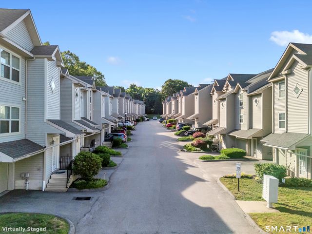 19 Hawthorne Drive 156, New London, CT 06320