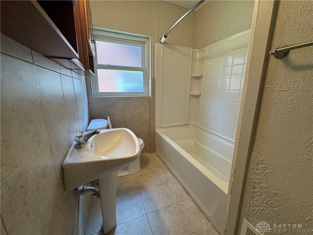 3232 Shroyer Road, Kettering, OH 45429