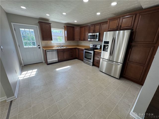 3232 Shroyer Road, Kettering, OH 45429