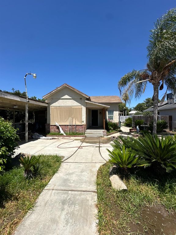 Image 1 of property listing at 1734 Sylvia Street, Selma, CA 93662