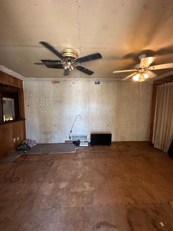 Image 20 of property listing at 1734 Sylvia Street, Selma, CA 93662