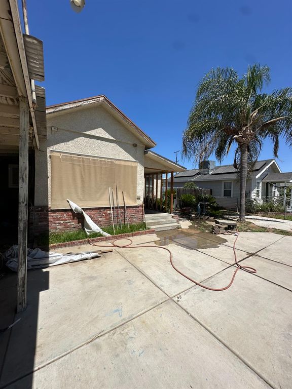 Image 5 of property listing at 1734 Sylvia Street, Selma, CA 93662