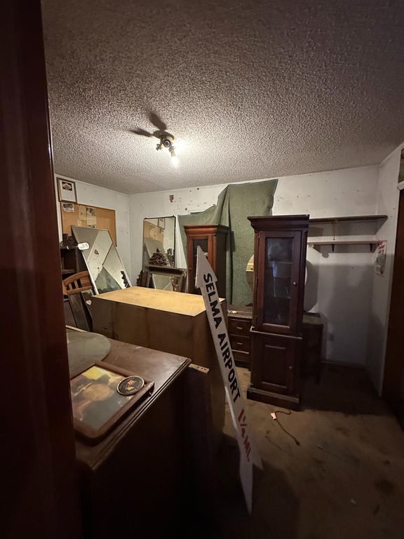 Image 64 of property listing at 1734 Sylvia Street, Selma, CA 93662