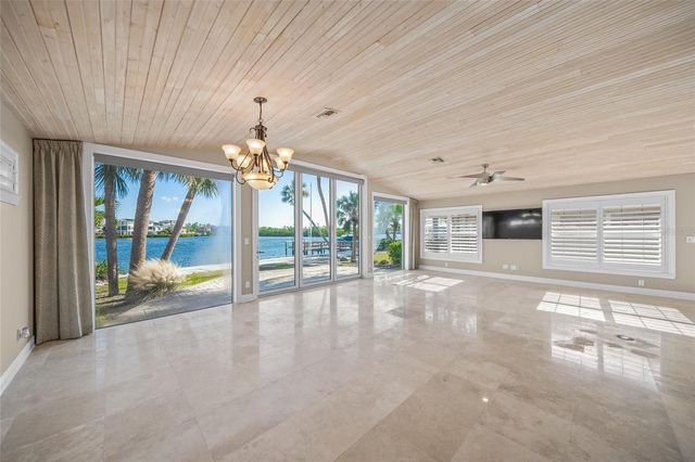 1358 MOONMIST DRIVE B4, Sarasota, FL 34242