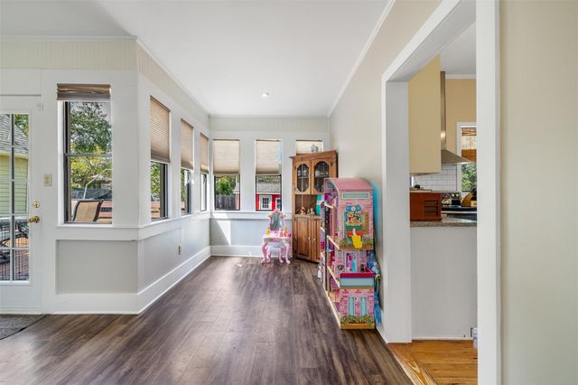 222 N Harris Street, Bellville, TX 77418