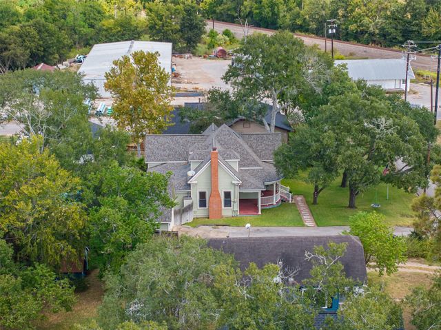 222 N Harris Street, Bellville, TX 77418