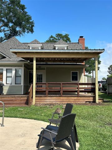 222 N Harris Street, Bellville, TX 77418