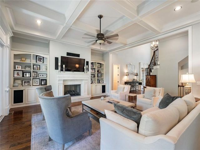 2051 Skybrooke Court, Hoschton, GA 30548